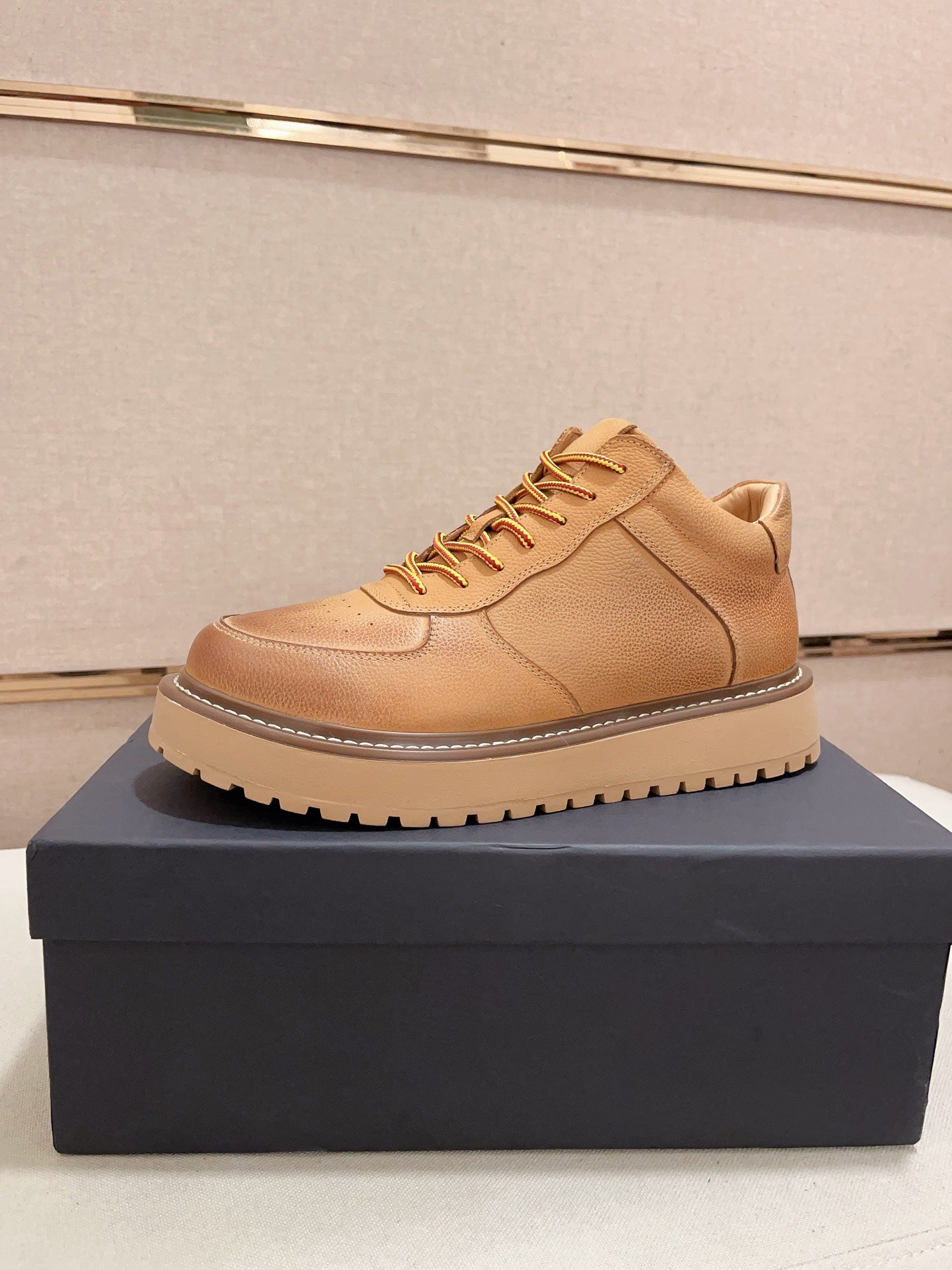 UGG Lowmel Lace-Up Leather Sneaker – Wheat Tan