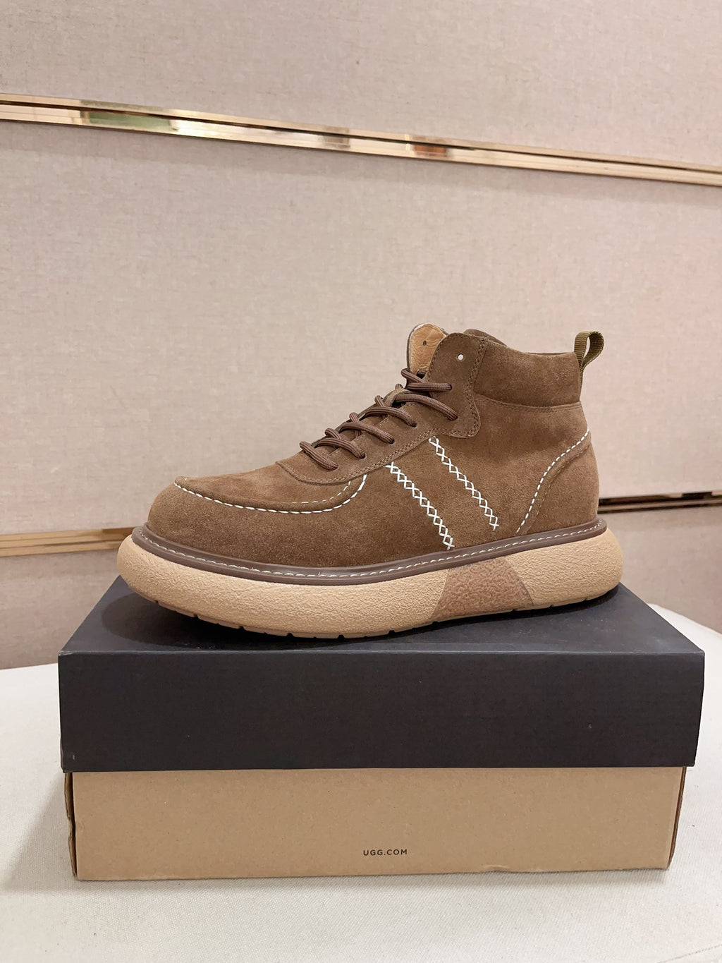 UGG Lowmel Lace-Up Suede Sneaker – Chestnut Brown