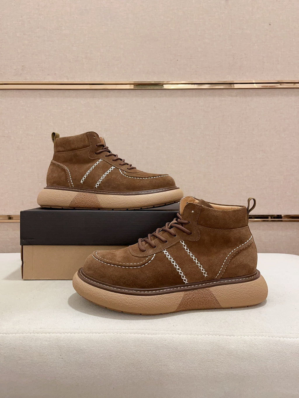 UGG Lowmel Lace-Up Suede Sneaker – Chestnut Brown