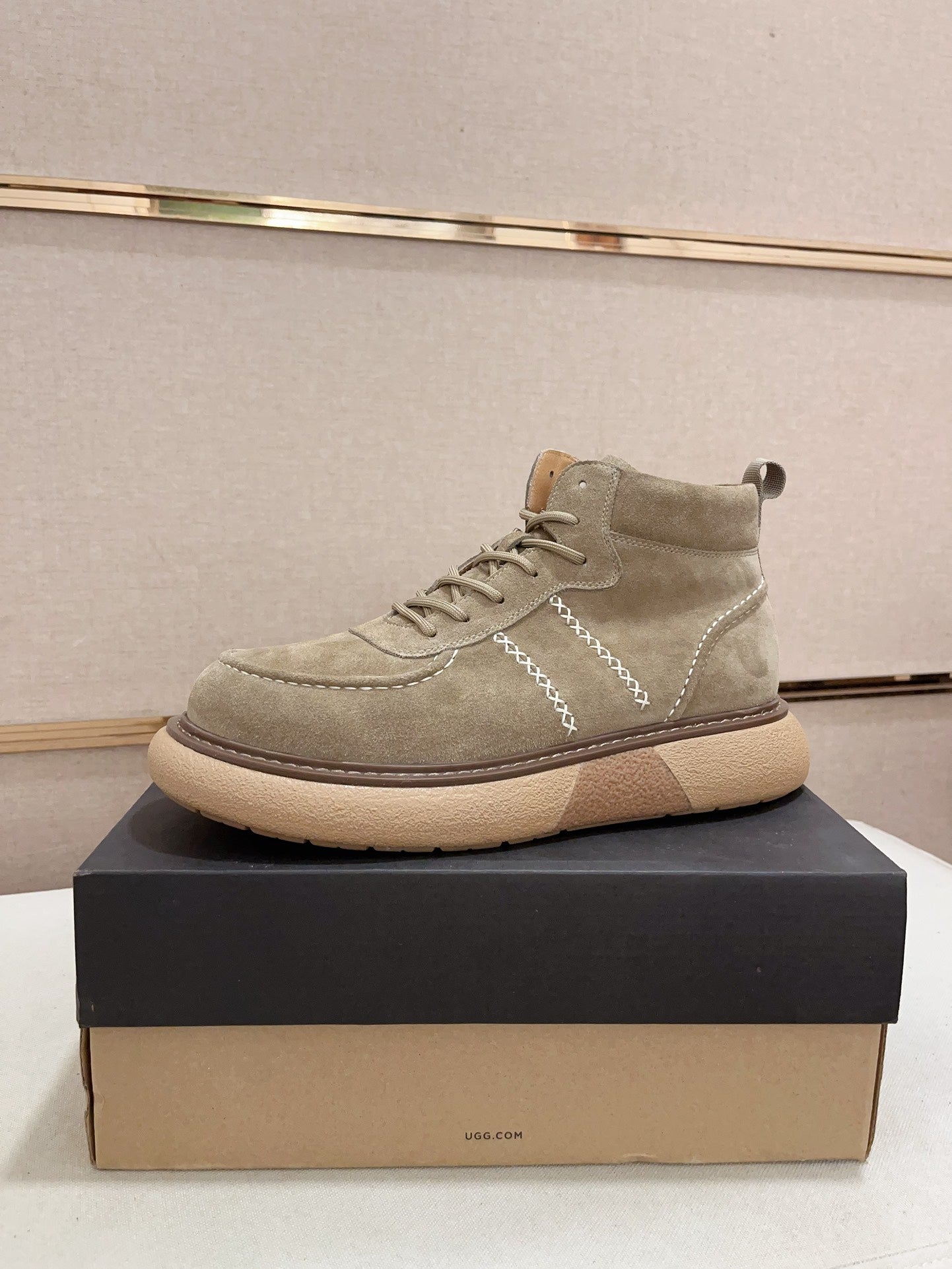 UGG Lowmel Lace-Up Suede Sneaker – Sage Khaki